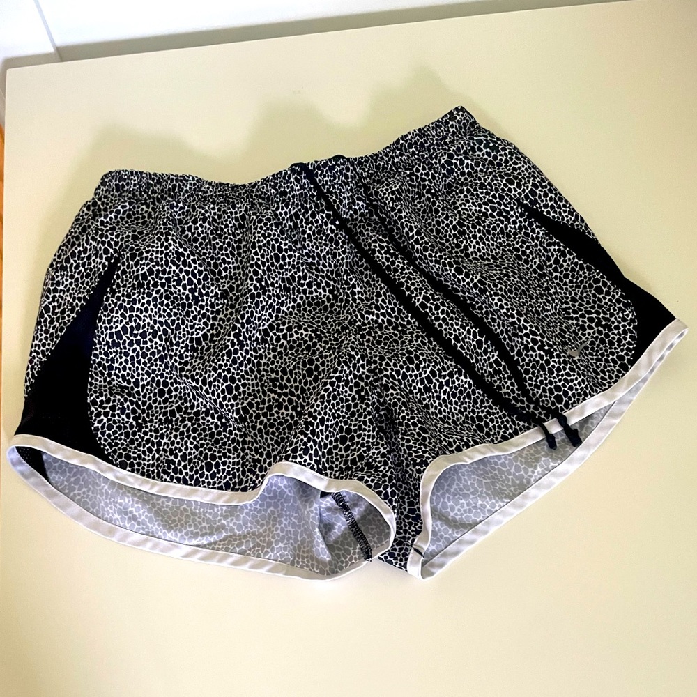 Nike Runner Shorts Animal Print Small